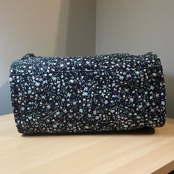 THE MARC JACOBS Canvas Small Tote Bag Black
The Ditsy Floral - Picture 3 of 7